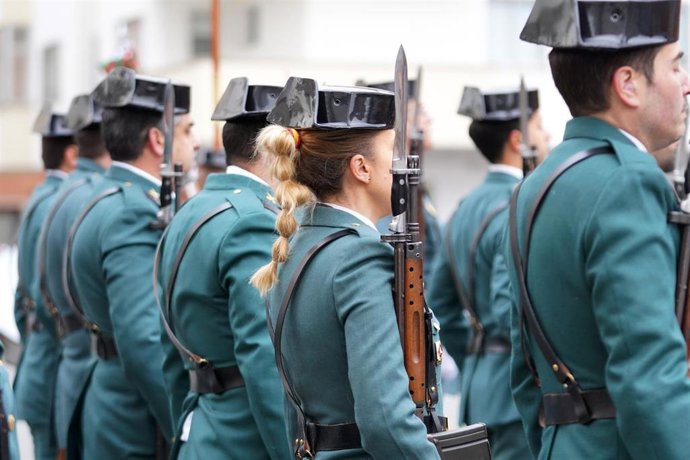 Filas de guardias civiles en una ceremonia de toma de posesión de un mando del cuerpo