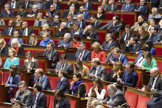Diputados durante un pleno en la Asamblea Nacional de Francia