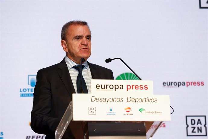 Archivo - El presidente del Consejo Superior de Deportes (CSD), José Manuel Franco, interviene en un desayuno deportivo de Europa Press, en el Auditorio Meeting Place.