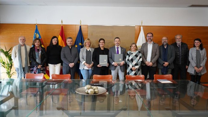 L'empresa valenciana  Estudio Métodos de Restauración (EMR) i la Universitat Politcnica de Valncia (UPV) han subscrit aquest migdia un conveni de collaboració per a la creació de la Ctedra EMR-Estudios Métodos de Restauración