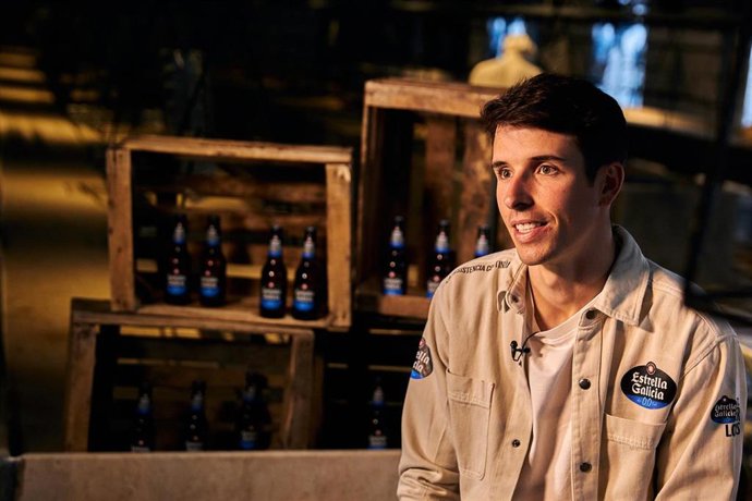 Archivo - El piloto español de MotoGP Alex Márquez durante un acto de Estrella Galicia 0,0 en Portimao