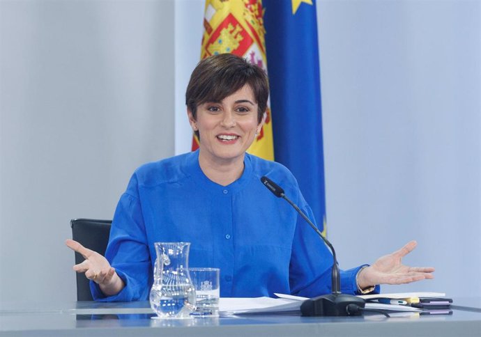 La ministra Portavoz, Isabel Rodríguez, ofrece una rueda posterior a la reunión del Consejo de Ministros, en el Palacio de la Moncloa, a 7 de febrero de 2023, en Madrid (España). 