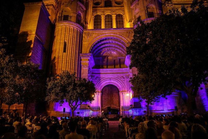 El Ayuntamiento De Málaga Informa: La Noche En Blanco 2023 Abre El Plazo Para Recibir Propuestas Para La Nueva Edición Dedicada A La Buena Vida