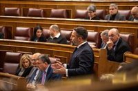 Abascal pide "paciencia" en su diálogo con Tamames, con quien busca un acuerdo para una moción de censura "histórica"