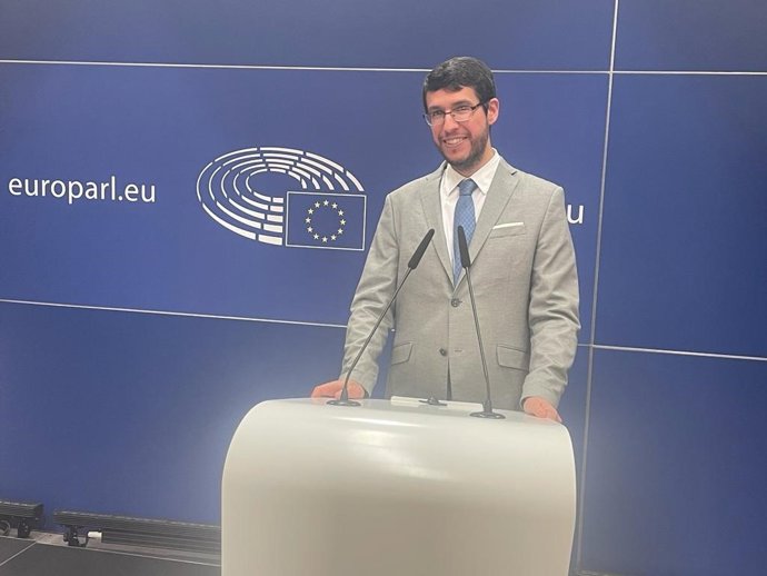El profesor David Sanz Bas, director de Relaciones Internacionales de la Universidad Católica de Ávila (UCAV), en el Parlamento Europeo.