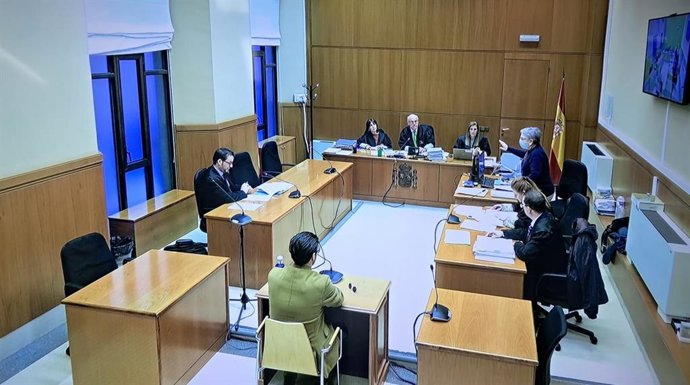 El 'estafador del amor' acepta una condena por estafar 68.500 euros a seis mujeres. En la Audiencia de Barcelona el 8 de febrero de 2023.