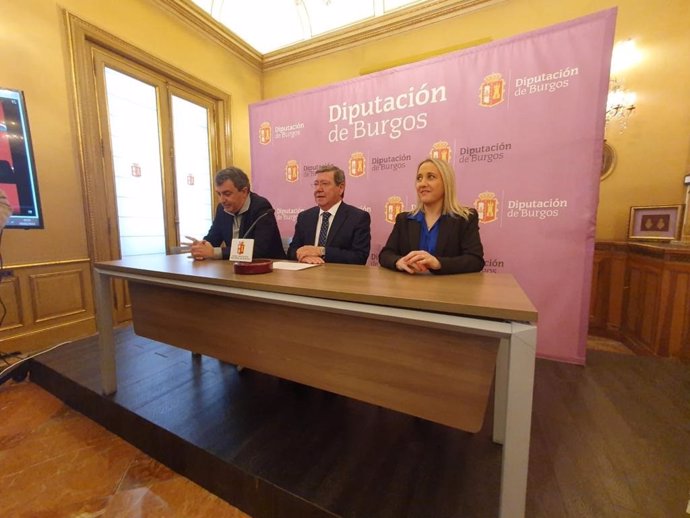 Guillén (i), Rico y Sancho, hoy en rueda de prensa.