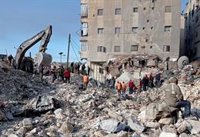 El desafío de hacer llegar ayuda humanitaria a los afectados por los terremotos en Siria