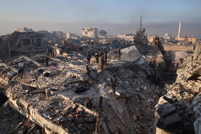 Una vista general de la destrucción provocada en la ciudad siria de Jindires por los terremotos en Turquía