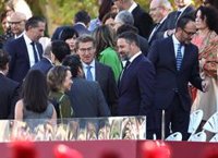 Abascal llamó a Feijóo para avanzarle nombre de Tamames y el líder del PP le dijo: este "disparate" ayuda a Sánchez