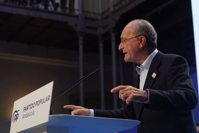 Francisco de la Torre, alcalde de Málaga, en el acto de presentación de los candidatos del PP en las capitales andaluzas