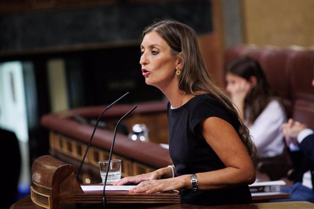 Archivo - La diputada de Cs en el Congreso Sara Giménez interviene durante una sesión plenaria en el Congreso de los Diputados, a 13 de septiembre de 2022, en Madrid (España).