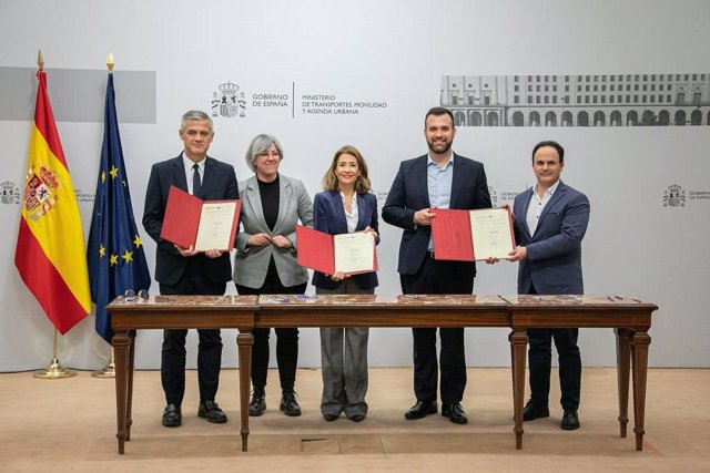Firma del acuerdo con el Mitma para impulsar la promoción de 131 viviendas en alquiler asequible en Cáceres, Mérida y Montijo