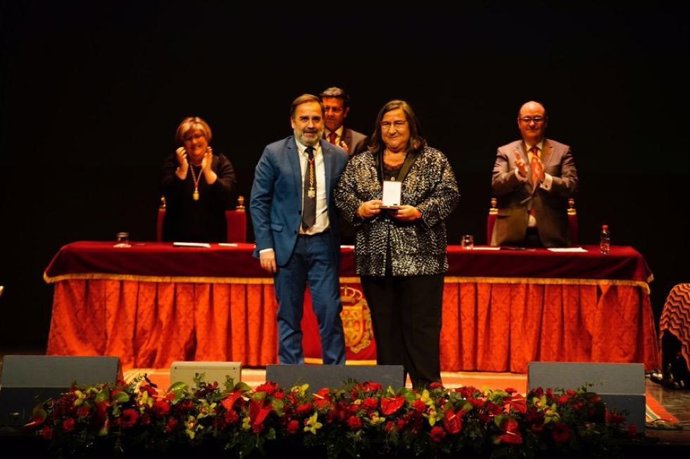 María José Sánchez Pérez recoge la Medalla de Oro al mérito por la ciudad de Granada