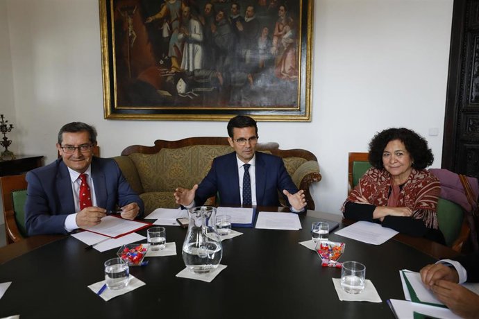 Archivo - El alcalde de Granada, Francisco Cuenca, en imagen de archivo