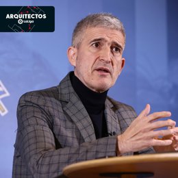Roberto Olabe, director deportivo de la Real Sociedad, protagonista del primer capítulo del podcast de Laliga 'Arquitectos'.