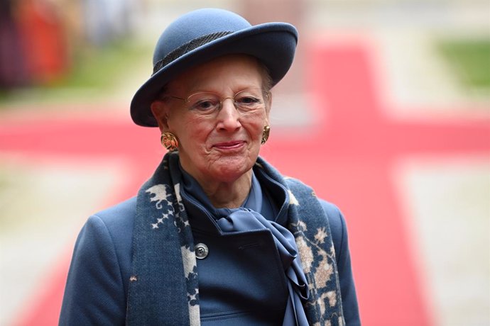 Archivo - FILED - 12 November 2021, Bavaria, Munich: Queen Margrethe II of Denmark reacts during her visit to Munich. Denmark's Queen Margrethe II, who is 82 years old, is to undergo surgery on her back, announced the royal family on Wednesday. Photo: S