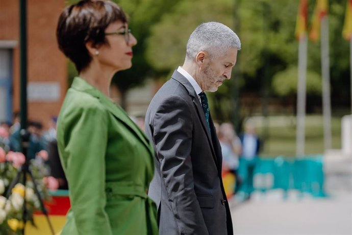 Archivo - La directora de la Guardia Civil, María Gámez, y el ministro de Interior, Fernando Grande-Marlaska, durante el acto de conmemoración del 178 aniversario de la fundación de la Guardia Civil