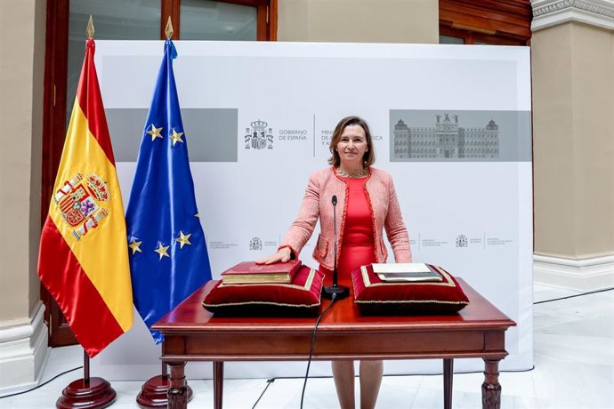 La nueva secretaria general de Pesca, Isabel Artime García, posa en su acto de toma de posesión en la sede del Ministerio 