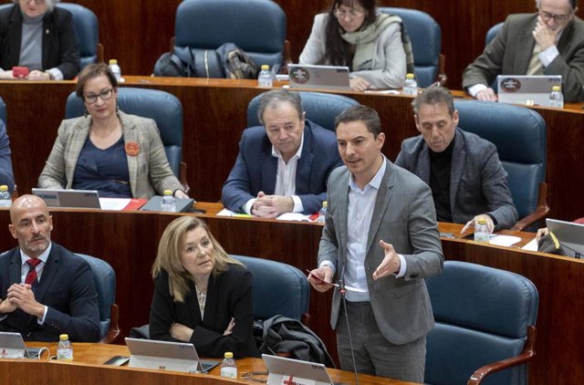 Juan  Lobato en la Asamblea de Madrid