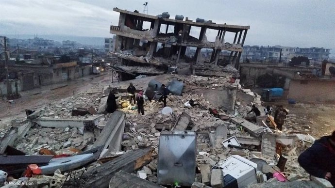 Un edificio destruido por el terremoto.