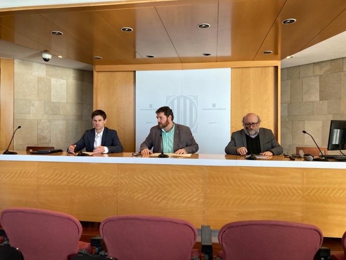 (I-D) El Director General De Transportes Y Movilidad, Oriol Martori; El Secretario De Logística Y Movilidad De La Generalitat, Marc Sanglas, Y El Presidente De La ATM De Barcelona, Pere Torres.