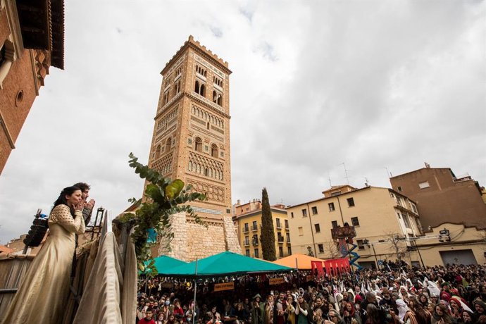 Un centenar de actos y 120 actores conforman el programa de Las Bodas de Isabel Segura, en una edición sin restricciones.