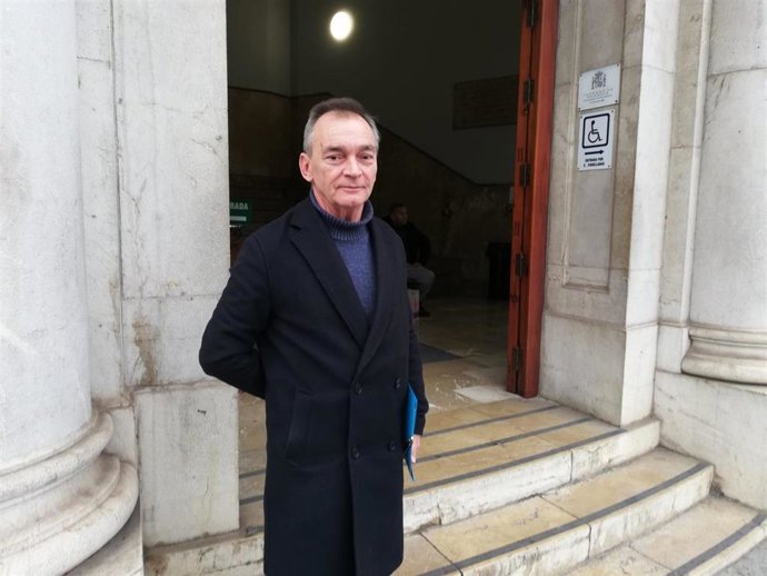 El ex alcalde de Andratx, Antoni Mir (PSOE) en el Juzgado.