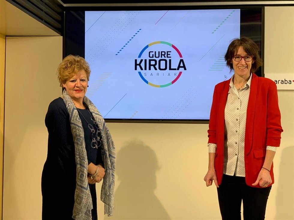 La diputada foral de Cultura y Deporte, Ana del Val, y la concejala de Deporte y Salud, Livia López, han presentado este jueves en rueda de prensa