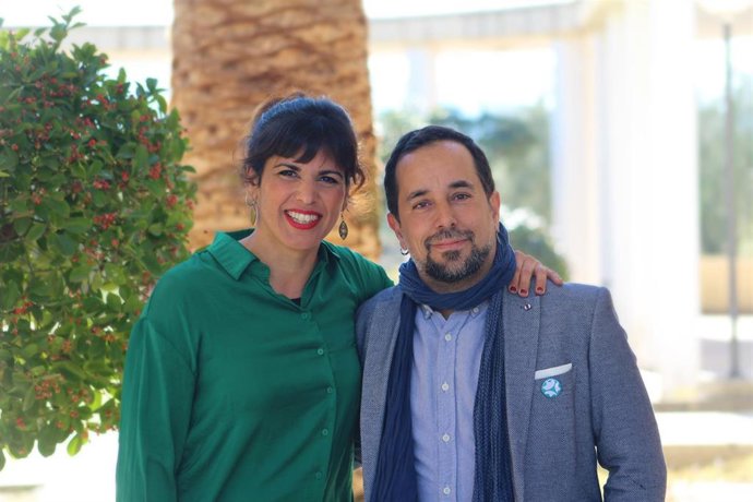 Amador con la exparlamentaria de Adelante Andalucía, Teresa Rodríguez.