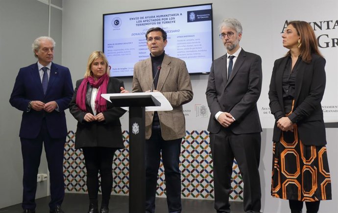Reunión del Ayuntamiento de Granada con el Consulado de Turquía tras los terremotos que han afectado al sur del país y a Siria