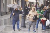 Avisos naranjas este viernes por viento y fenómenos costeros en Cádiz, Málaga, Granada y Almería