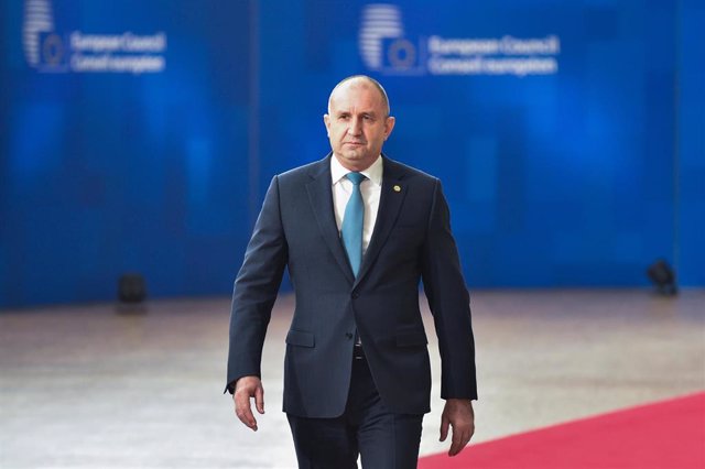 El presidente de Bulgaria, Rumen Radev, en Bruselas con motivo de la cumbre de la Unión Europea