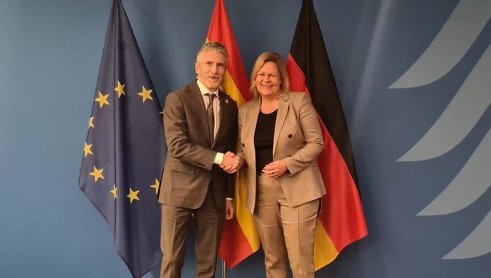 El ministro del Interior, Fernando Grande-Marlaska, se reúne con su homóloga alemana, Nancy Faeser, en Berlín.
