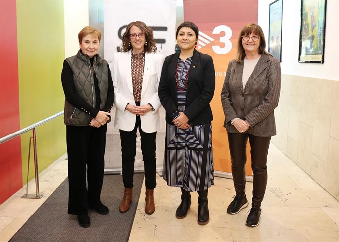 Presentación del documental 'Negrers, la Catalunya esclavista' en los Cinemes Girona de Barcelona.