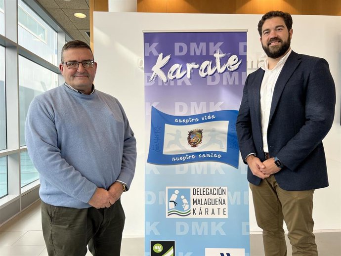 El director de Deportes de la Diputación, Borja Vivas, junto a José Antonio Molina, director técnico de la Federación Andaluza de Kárate, han presentado el evento.