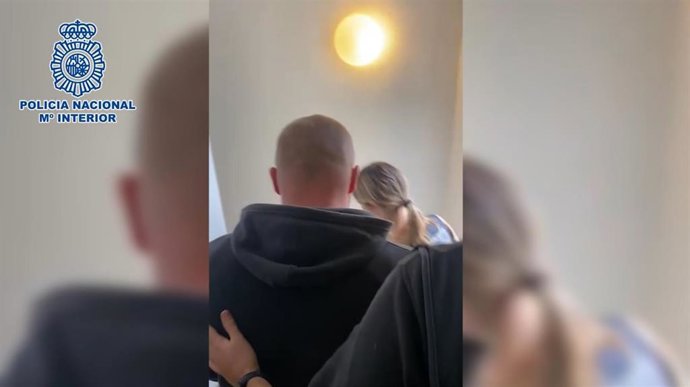 Detenidas 23 personas, siete de ellas empresarias, por explotar a sus empleados en restaurantes y fruterías