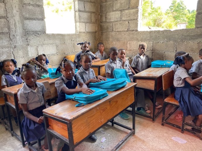 Archivo - Niños en una escuela en Haití