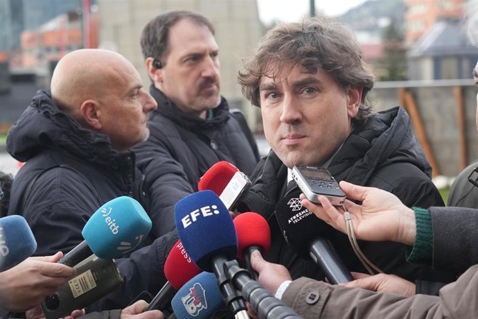 El secretario general del PSOE en el País Vasco, Eneko Andueza