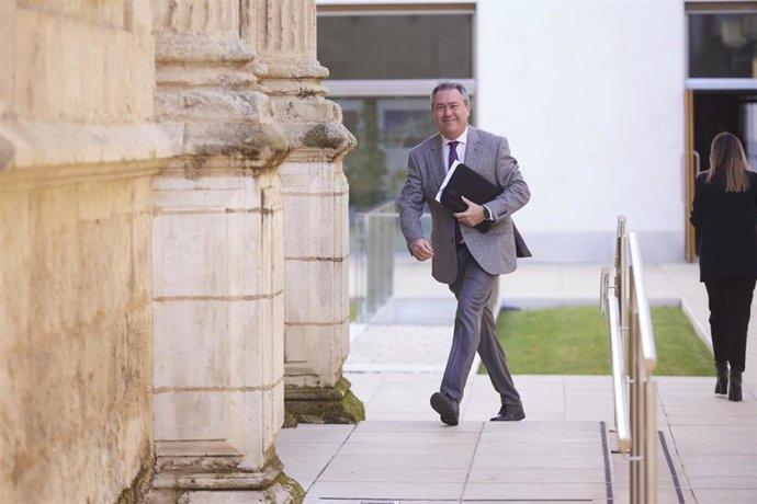 El secretario general del PSOE de Andalucía y presidente del Grupo Parlamentario Socialista, Juan Espadas, en una foto de archivo en el Parlamento andaluz.