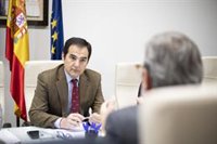 El consejero andaluz de Justicia urge al Ministerio a poner fin a la huelga de letrados, que causa "retrasos alarmantes"