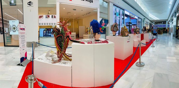 Badajoz.- Centro comercial El Faro organiza el primer Certamen de Murgas y Comparsas a beneficio del Banco de Alimentos