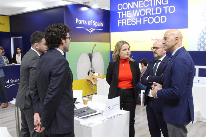 María Luis Cruz con la patronal almeriense en Fruit Logistica