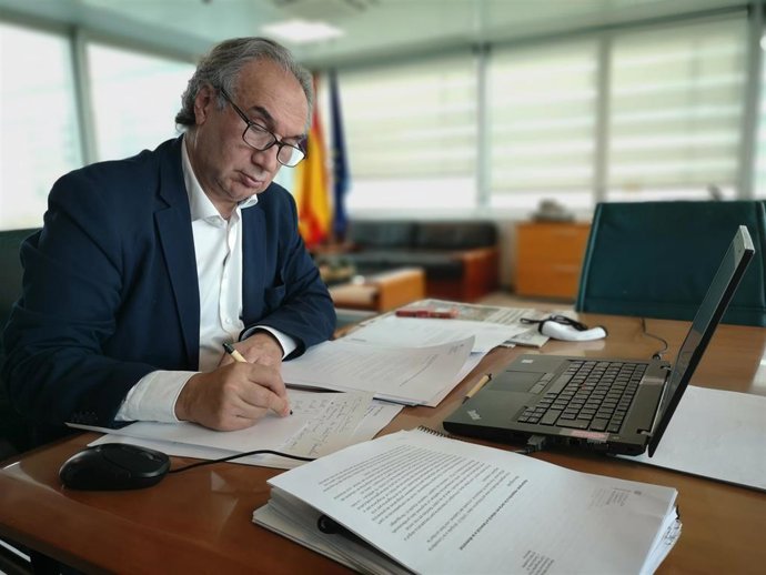 Archivo - El conseller de Educación y Formación Profesional, Martí March.