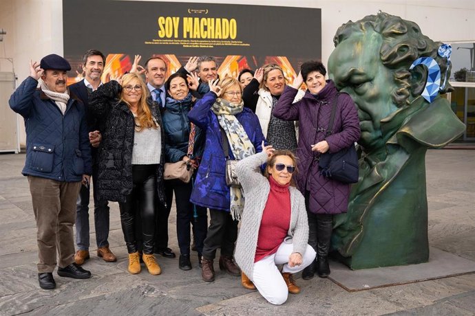 Nota De Prensa Y Foto Figuras Goya Implante Coclear