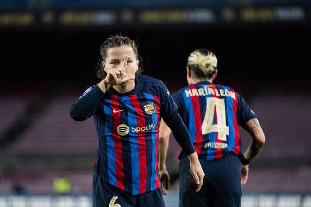 Archivo - Claudia Pina celebra un gol con el FC Barcelona