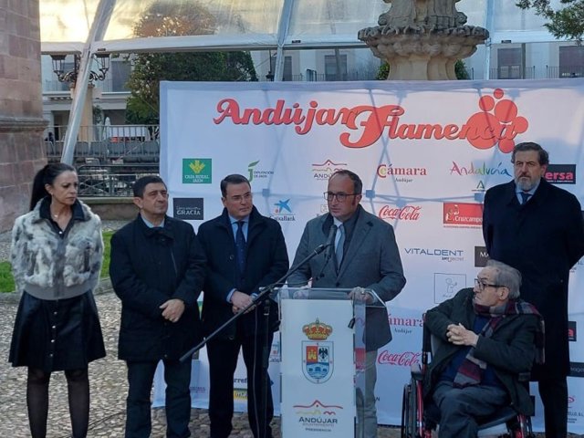 José Ayala interviniendo en la nauguración de Andújar Flamenca