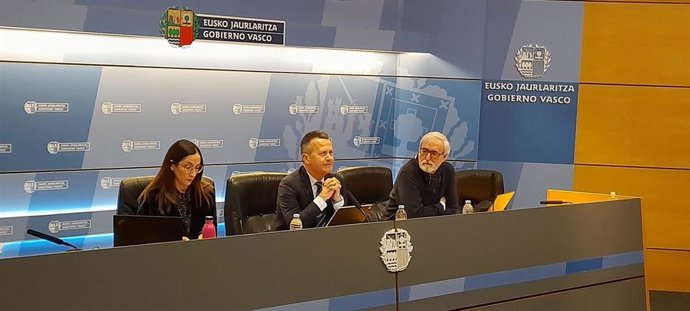 El consejero de Educación, Jokin Bildarratz, presenta la campaña de prematriculación y las novedades para el curso 2023-24.