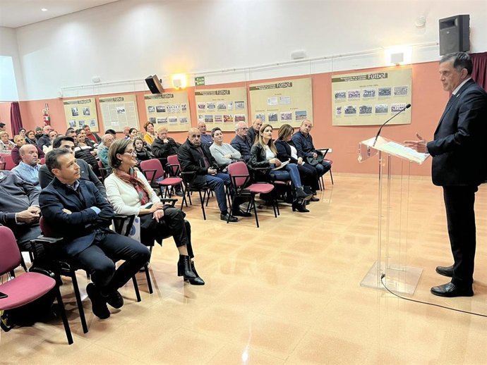Presentación ayer en Lobosillo los trabajos que se desarrollarán en distintas pedanías del Campo de Murcia
