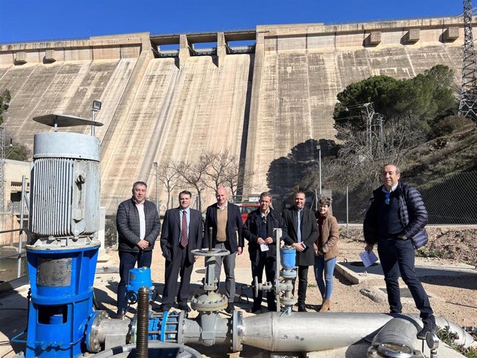 Diputación invierte más de 150.000 euros para mejorar el abastecimiento de agua en alta en El Condado